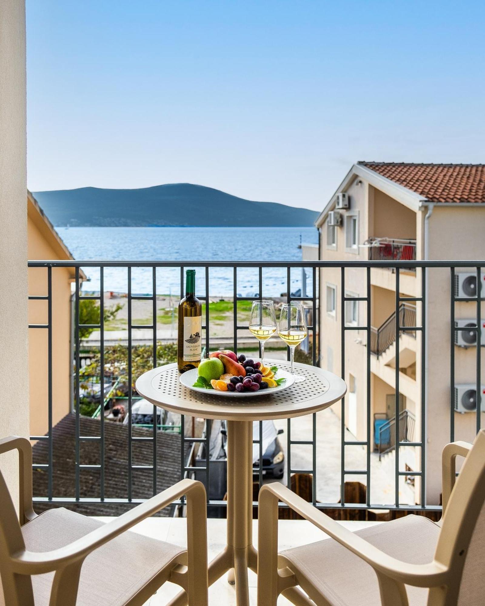 Boutique Hotel Villa Royal Tivat Buitenkant foto