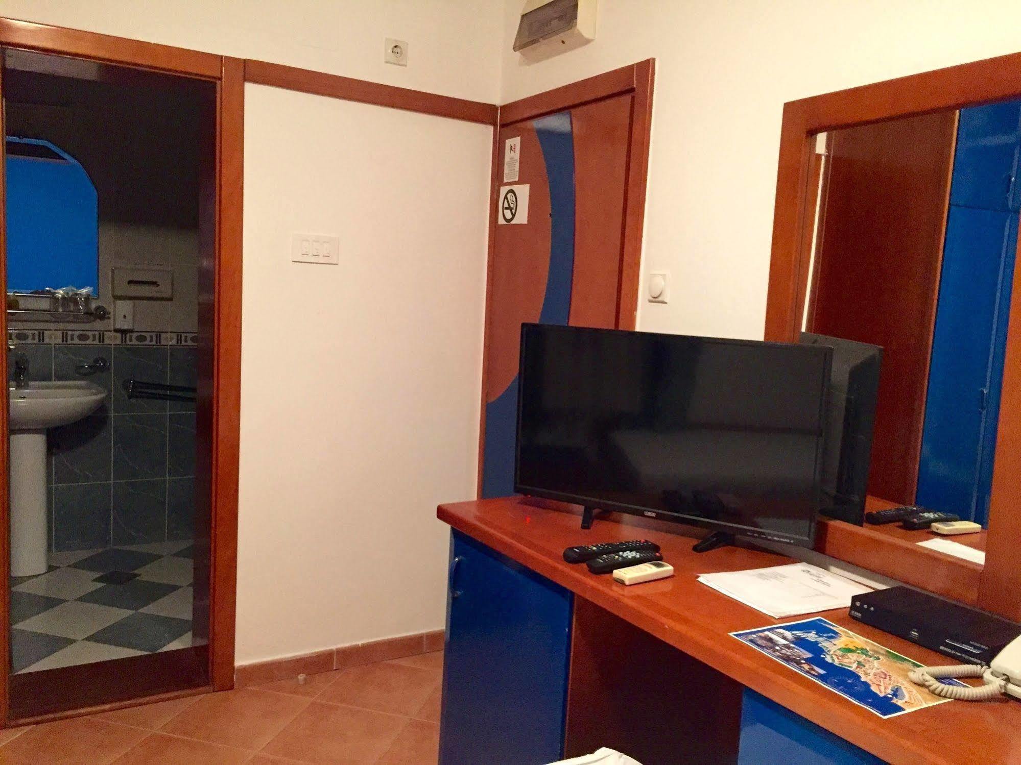 Boutique Hotel Villa Royal Tivat Buitenkant foto