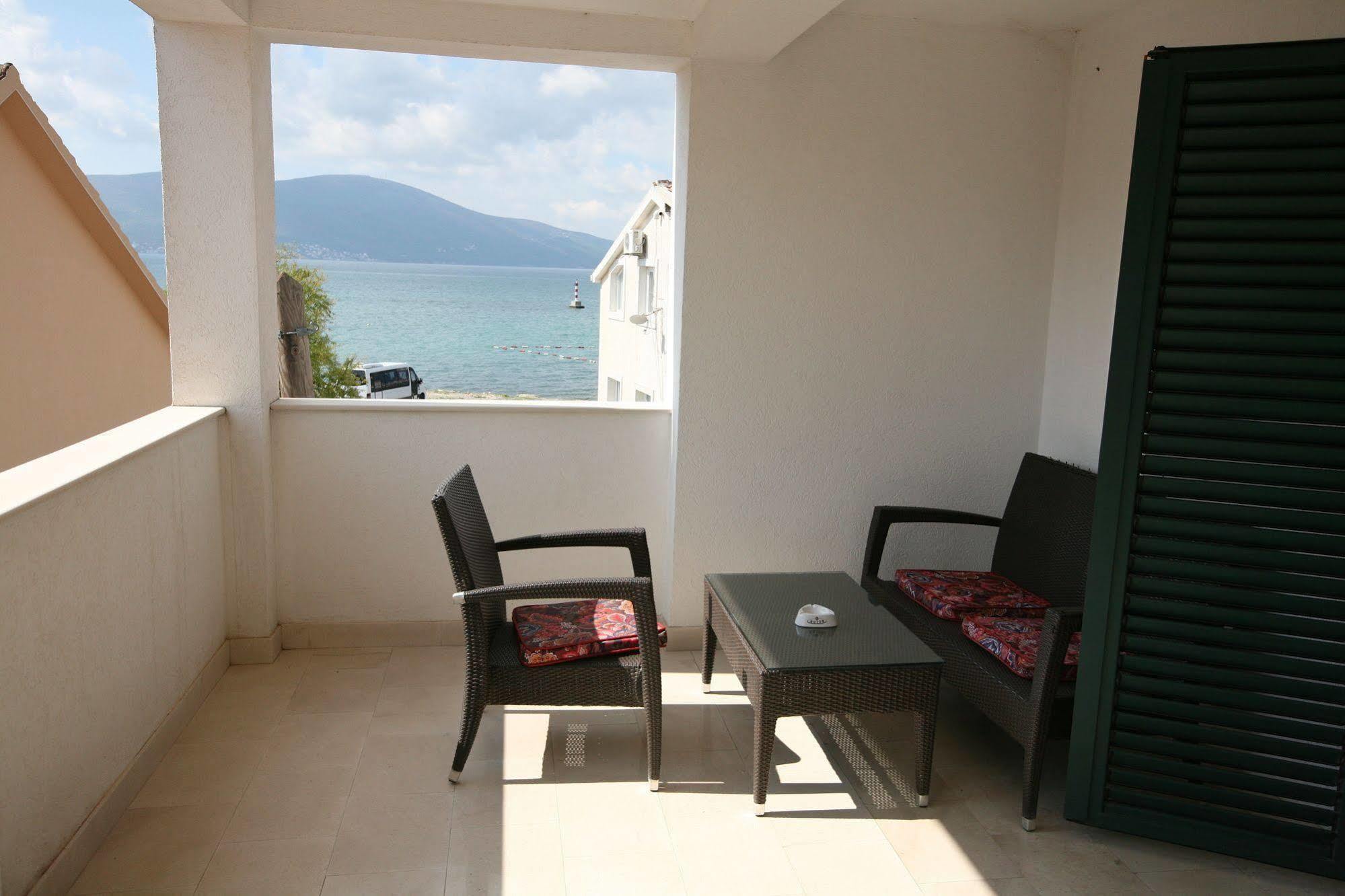 Boutique Hotel Villa Royal Tivat Buitenkant foto