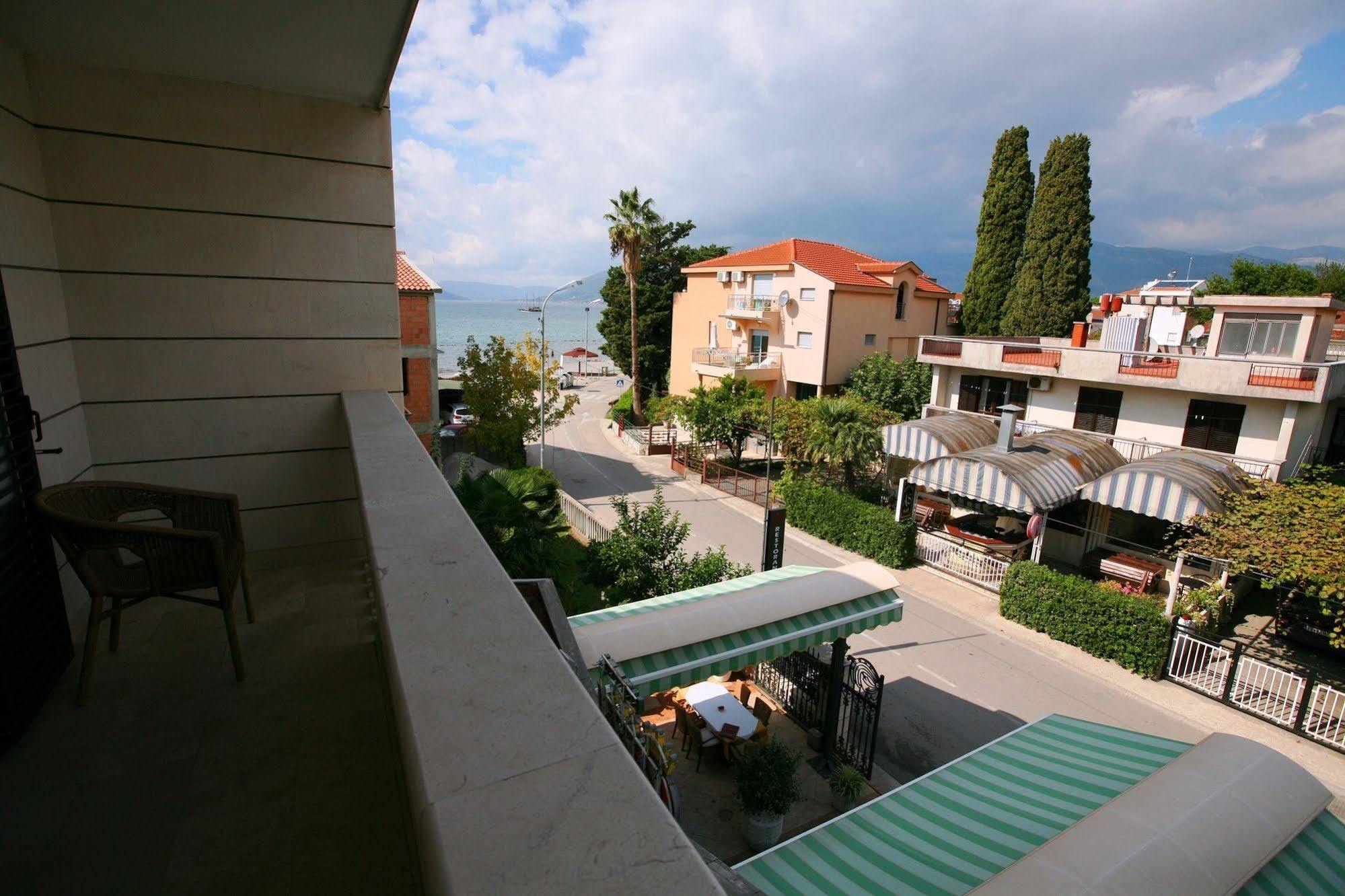 Boutique Hotel Villa Royal Tivat Buitenkant foto